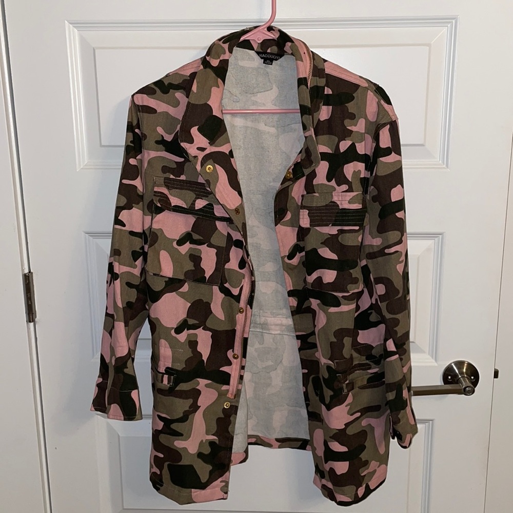 Drawstring oversized camo jacket like new never worn